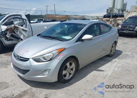 2013 Hyundai Elantra Gls z USA, uszkodzony, nr VIN 5NPDH4AE8DH448409